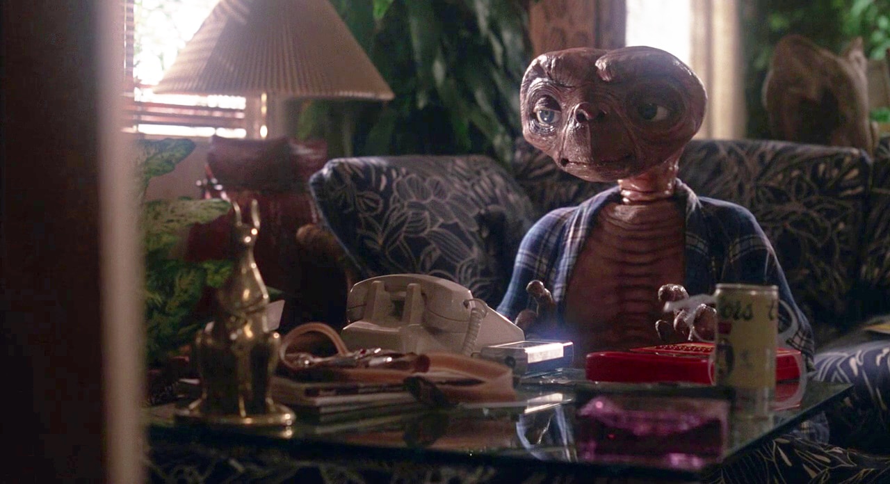 Кадры и фото из фильма Инопланетянин, 1982 на портале Киноафиша