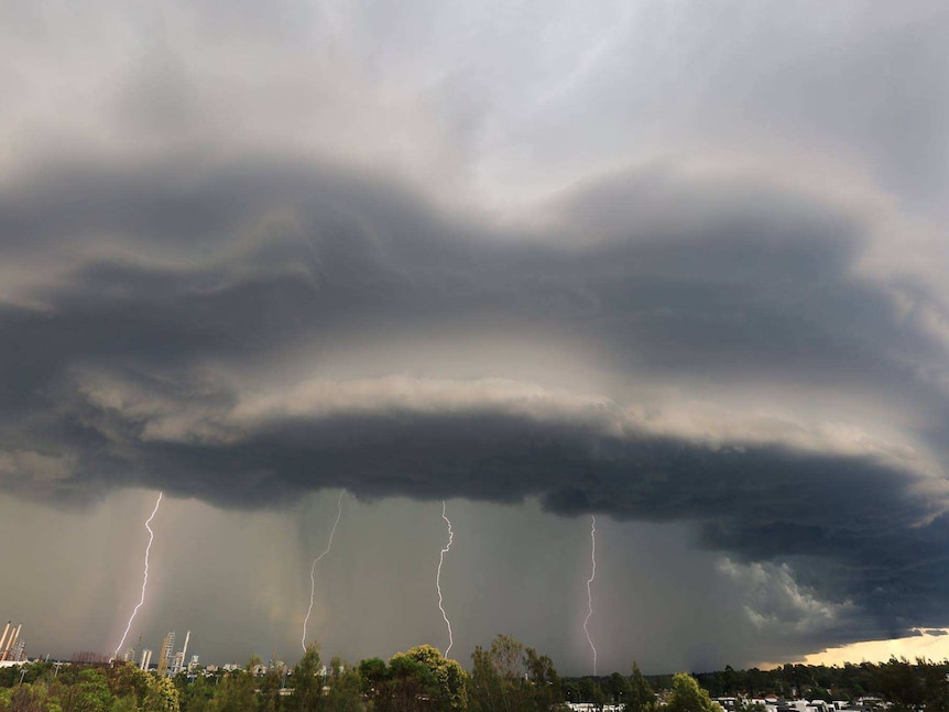 Storm passing over old Blaxland Riverside Park