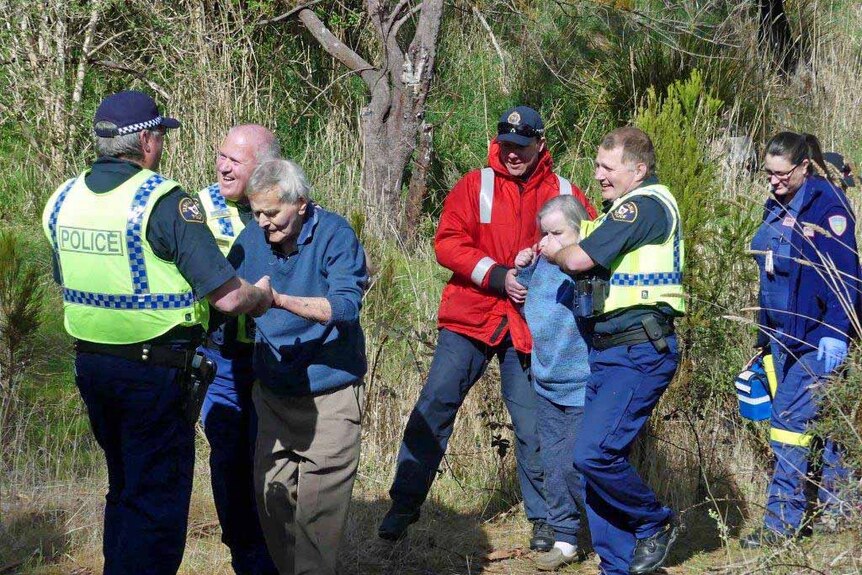 Rescue crew with Gordon and Hazel Pickery