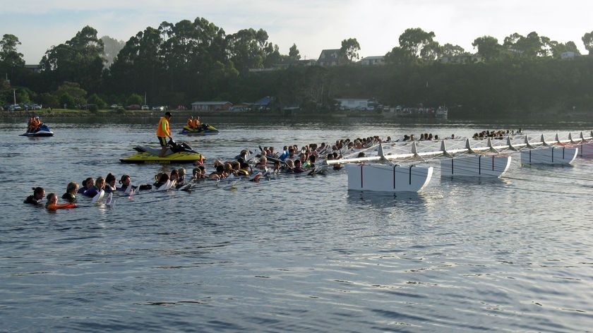 Tasmanian water skiers in the water as they make an attempt at the world record.