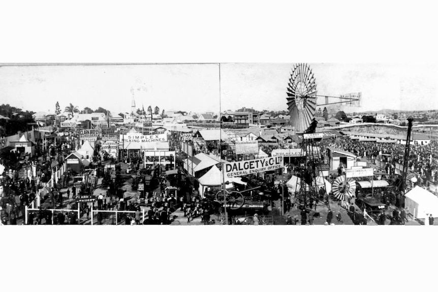 Panoramic view of machinery exhibitions at the Brisbane Ekka ca. 1910.