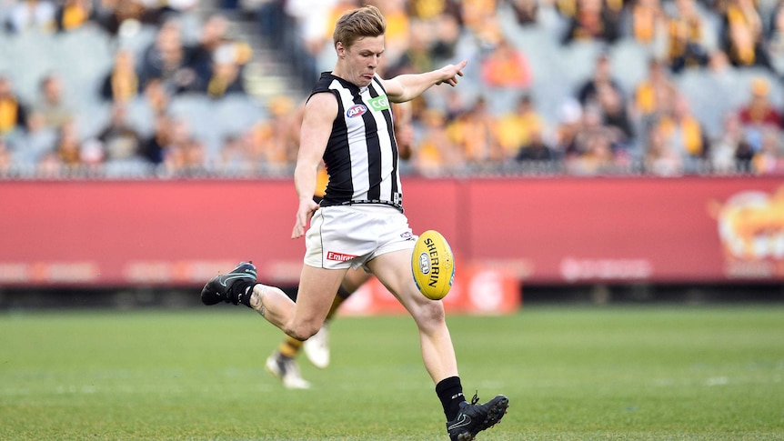 Jordan De Goey's lies over the source of his hand injury has landed the young Magpie in hot water.