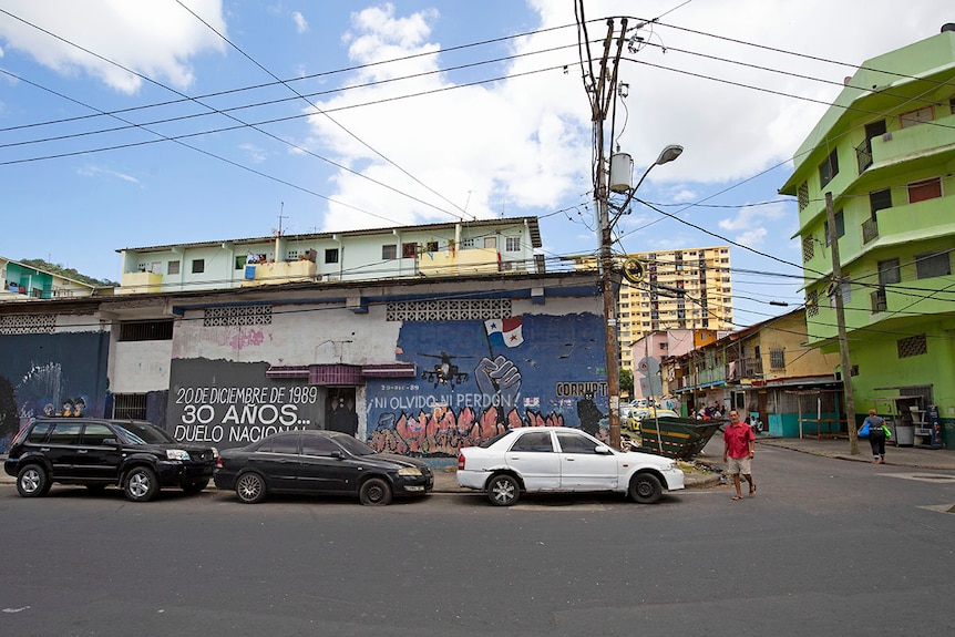 Mural that says 30 of December 1989, 30 years, a day of national mourning, followed by neither forget nor forgive.