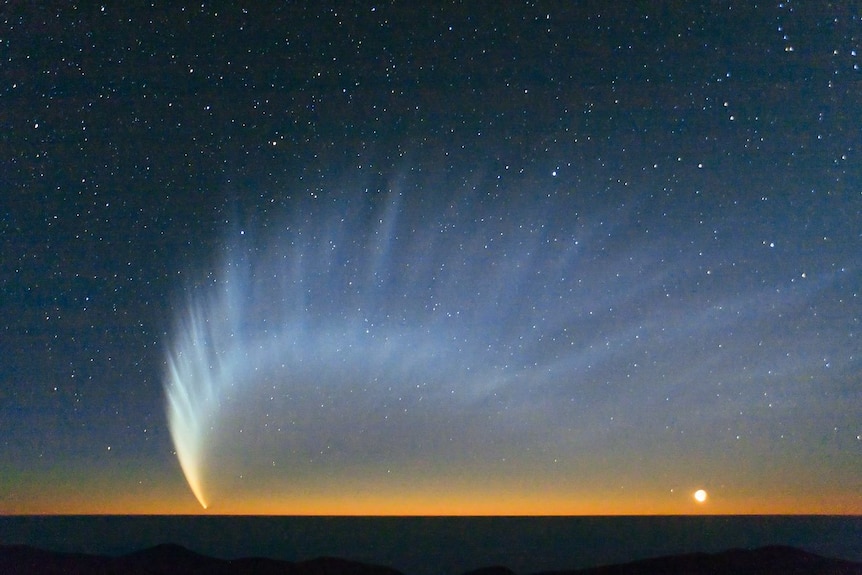 Comet McNaught over the Pacific Ocean.