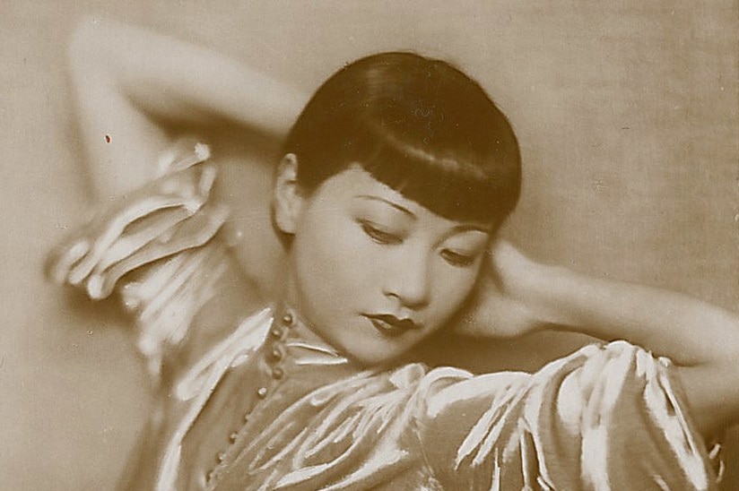 Anna May Wong postcard