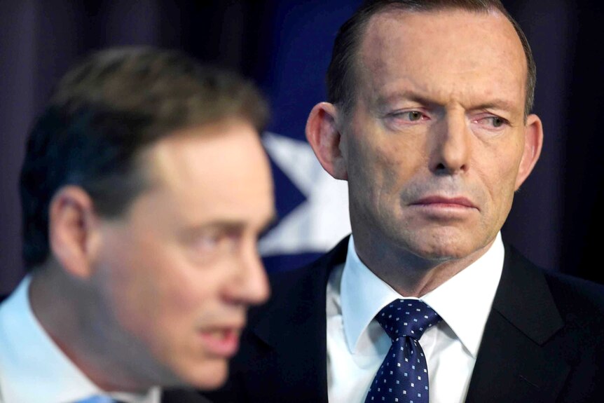 Tony Abbott et Greg Hunt annoncent un objectif d'émissions