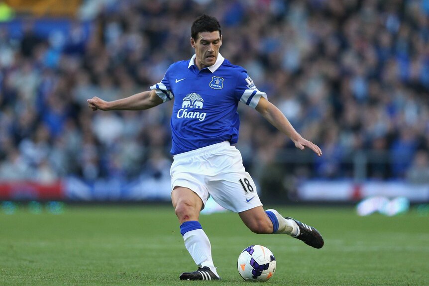 Barry makes a pass on Everton debut