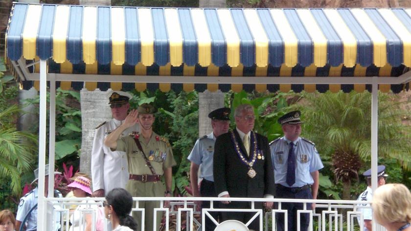 Tsv Anzac parade 2010 brigadier, mayor...