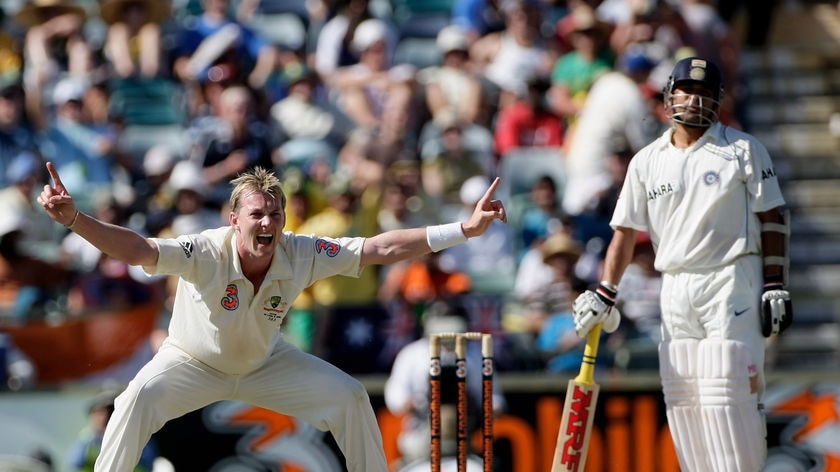 Brett Lee appeals in front of Sachin Tendulkar on day one of the third Test