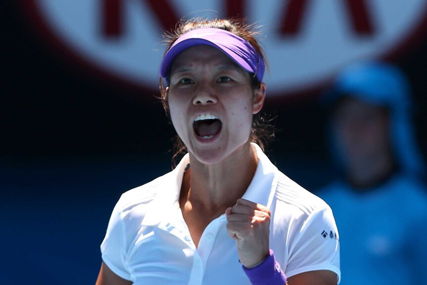 Li Na celebrates