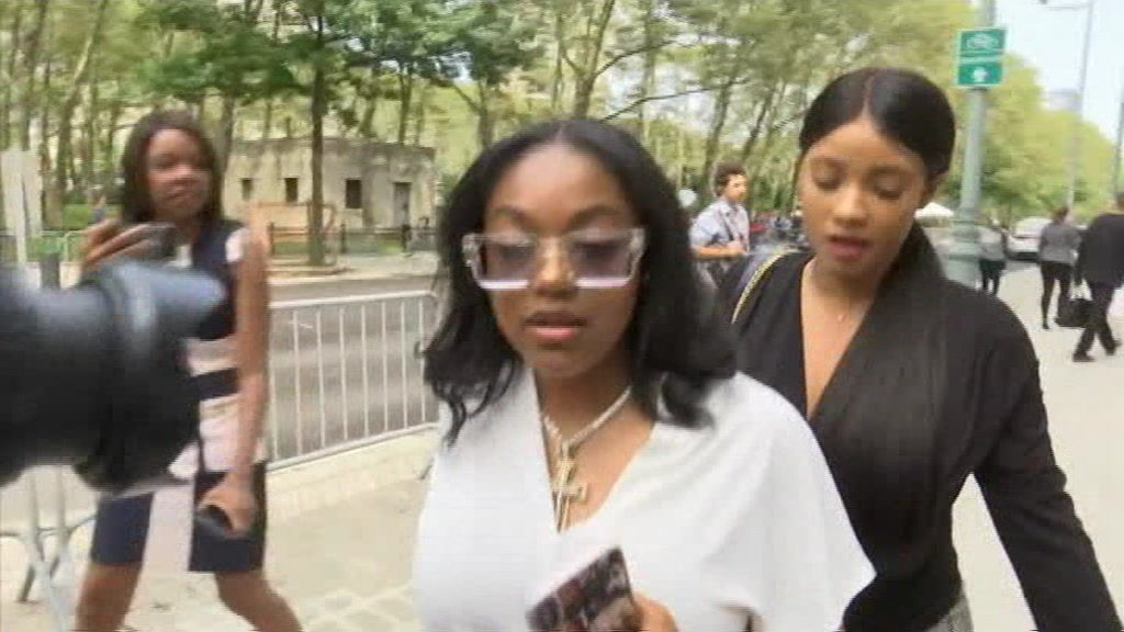 Girlfriends and fans arrive at court as R Kelly pleads not guilty - ABC ...
