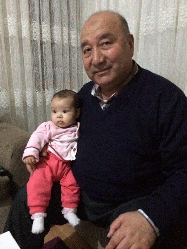 Abdulghafur Hapiz pictured with his granddaughter, Fatimah's niece, in Istanbul in 2016.
