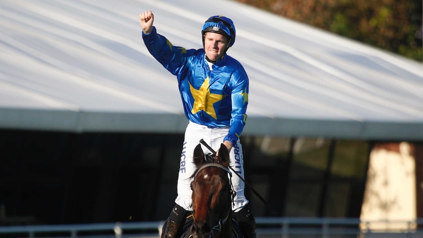 Tommy Berry wins Sydney Cup on The Offer
