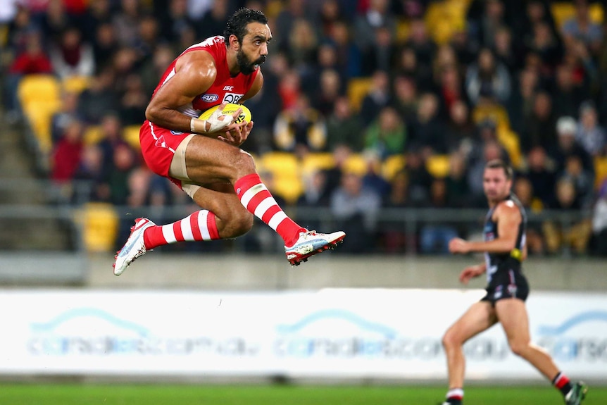 Goodes takes flight for Swans