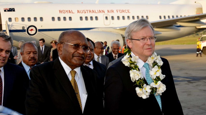 Prime Minister Kevin Rudd arrives in Papua New Guinea