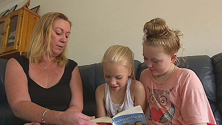 'Disgusted'... Single mum Jacqueline Knox and her two daughters.