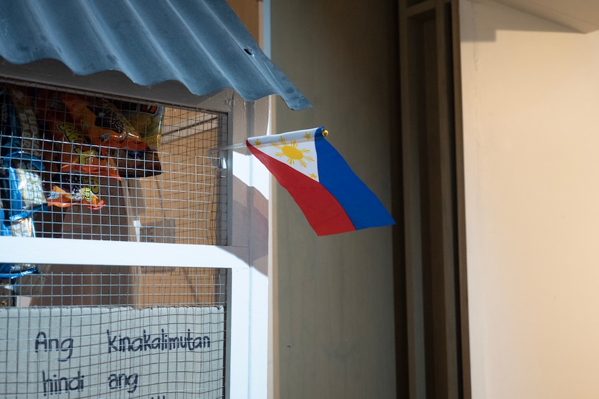 Filipino flag moving 