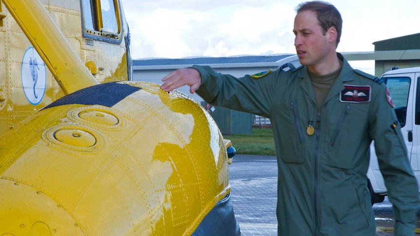 Prince William inspects work aircraft