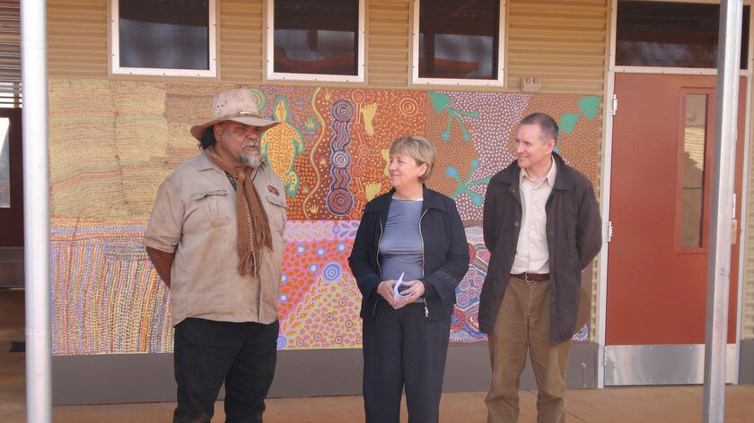 Amata community leader Lee Brady with federal Indigenous Affairs Minister Jenny Macklin and SA Minister for Aboriginal Affairs and Reconciliation Jay Weatherill.