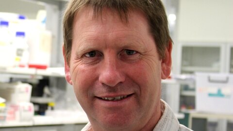 Phil Hansbro took out the 2013 Hunter Medical Research Institute Award for Research Excellence.