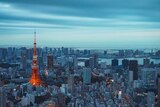 日本城市天际线中的东京塔 