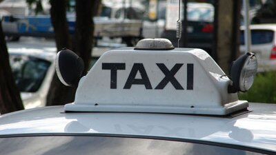 Taxi/(ABC: Graeme Powell)