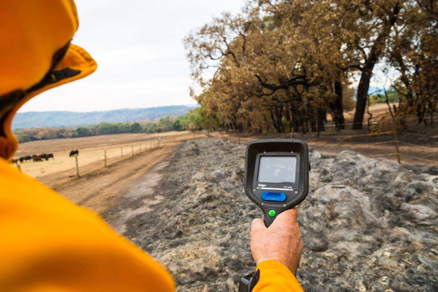 The TIC camera measuring the temperature of the earth underneath.