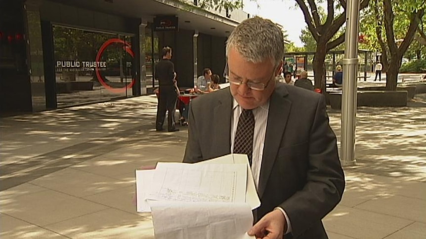Former party president Gary Kent has submitted a petition aiming to overturn the ACT Liberal Senate preselection vote.