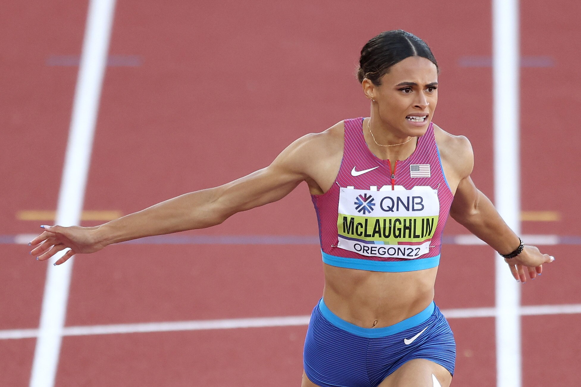 American Sydney McLaughlin smashes 400m hurdles record at World