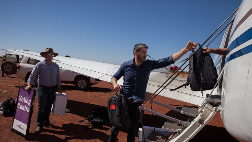 AEC staff pack a charter plane with election material in remote WA.