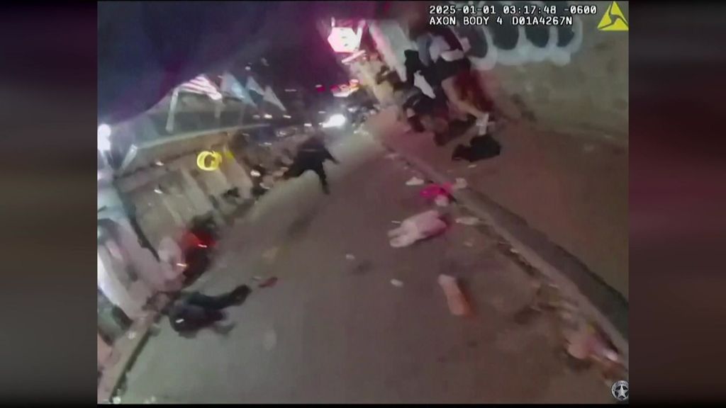 Bodycam video of people running away 