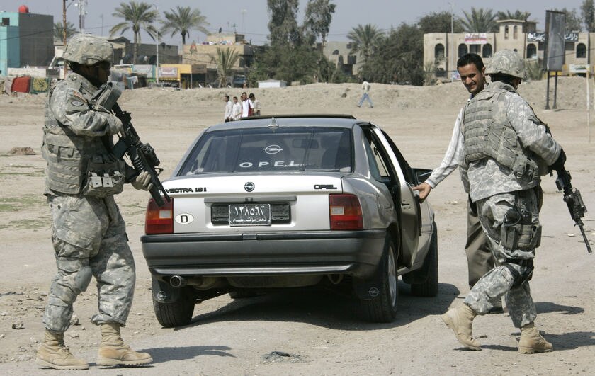 Massive hunt for US soldiers captured in Iraq - ABC News