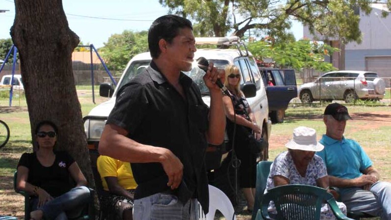 Indigenous activist Murandoo Yanner speaks on Mornington Island
