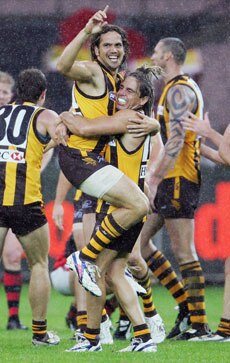 Hawks sneak home against Bombers - ABC News
