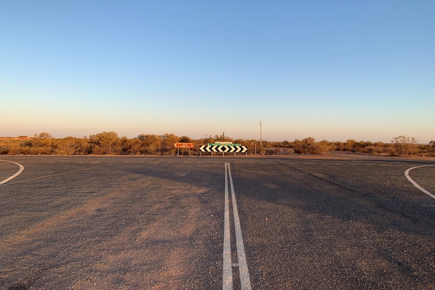 Empty road leading to Tibooburra