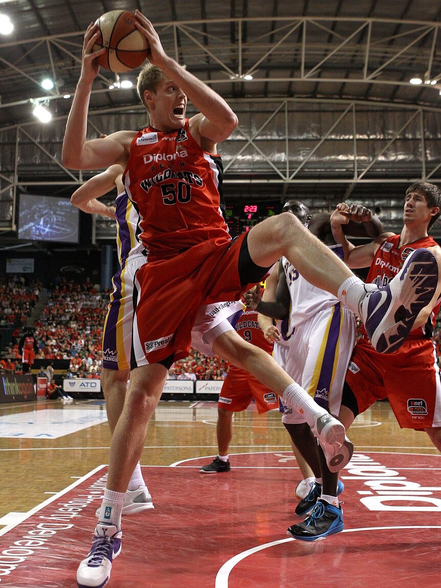 Wildcats centre Luke Nevill made a game-high 19 points in Perth's win over the Kings (file photo)
