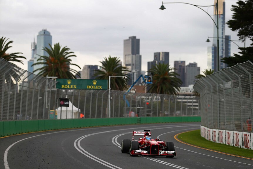 Alonso powers on at Albert Park