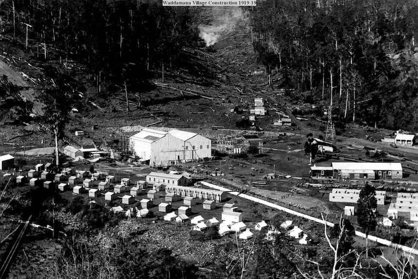 Waddamana village  construction 1919