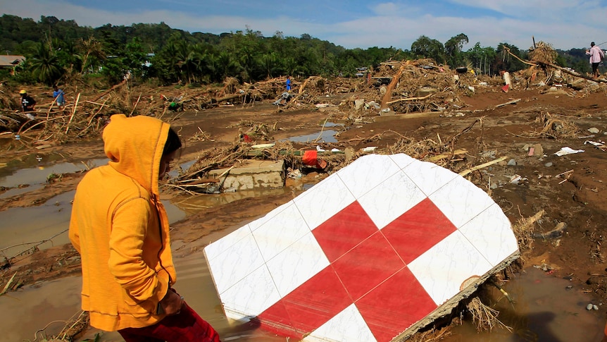 Major humanitarian effort underway in the Philippines