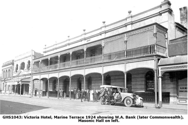 An old photo of a hotel.