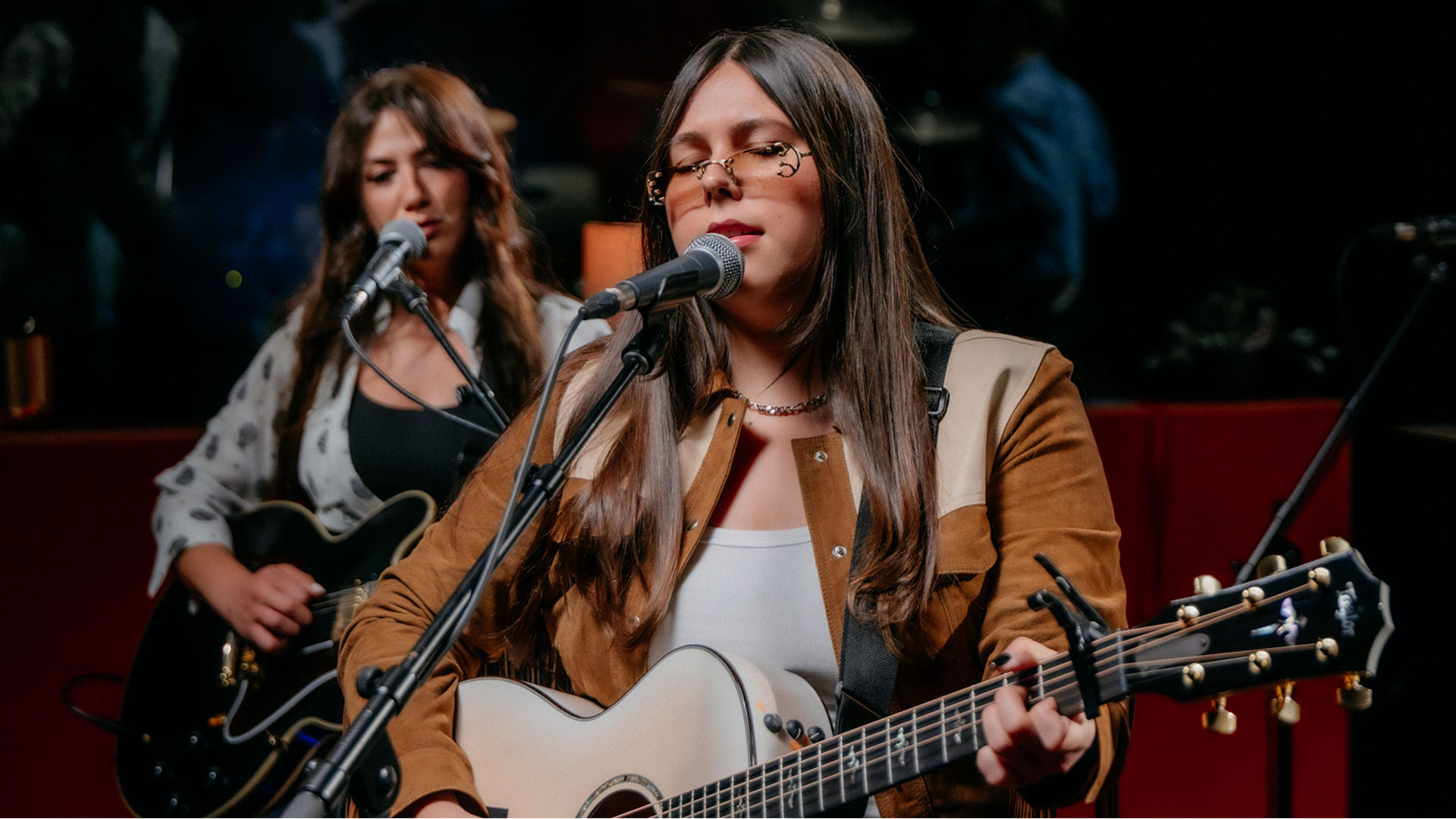 Gigi Perez covers Lana Del Rey's 'Summertime Sadness' for Like A Version