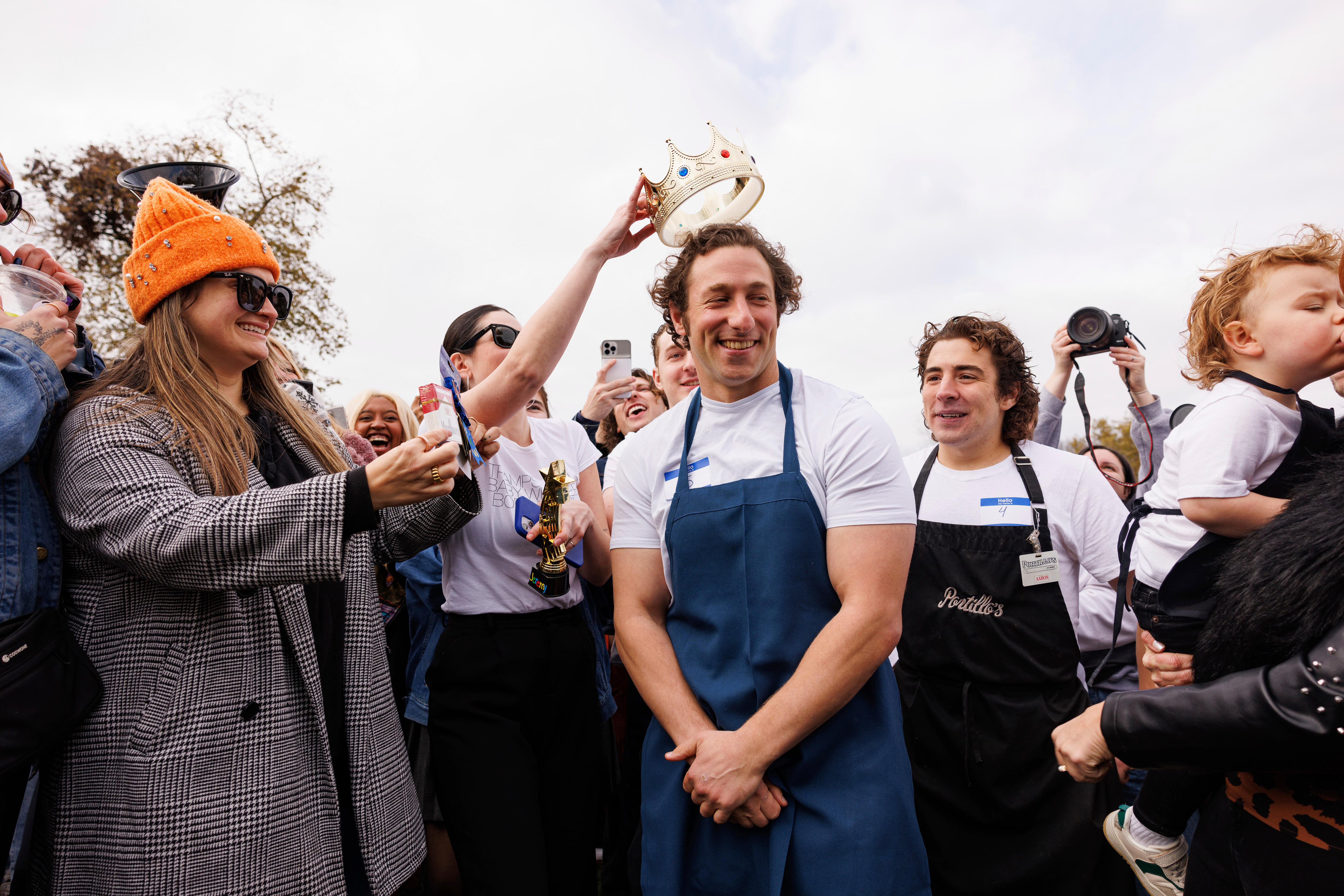 Someone being crowned winner of the Jeremy Allen lookalike contest