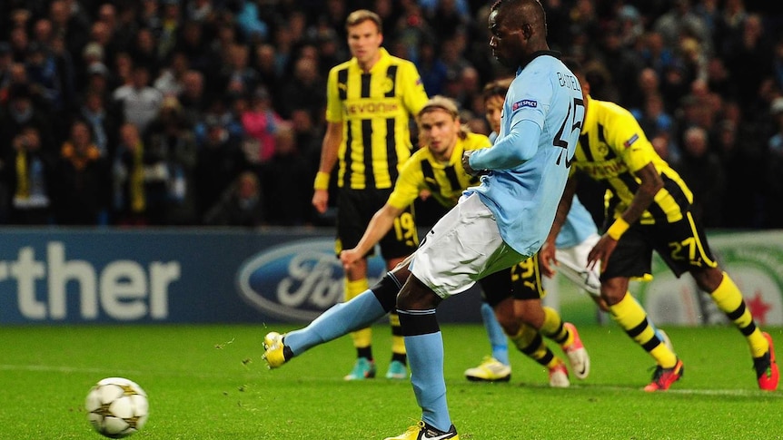 Balotelli slots home from the spot