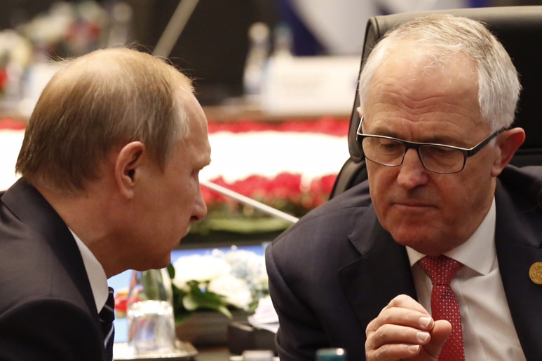 Malcolm Turnbull talks to Vladimir Putin