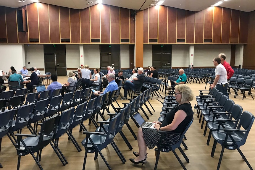 Over fifty people in Broken Hill's Civic Centre gathered to discuss a potential rise to water and sewerage prices.