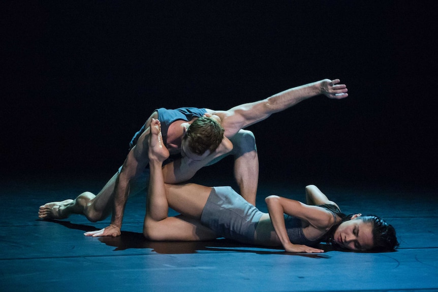 Two dancers perform Lux Tenebris.