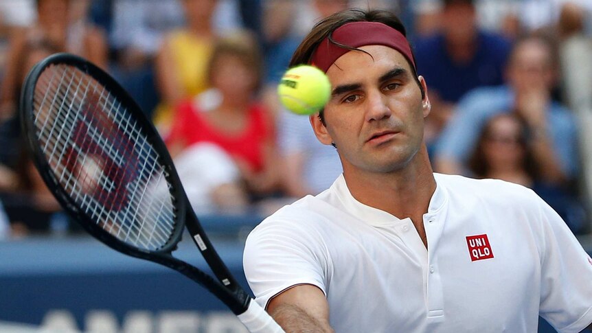 Roger Federer volleys
