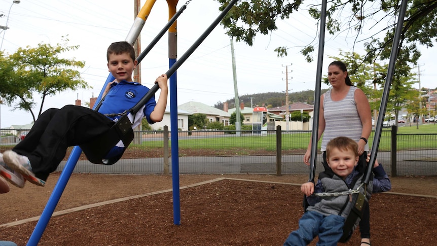 Sarah Bodel with children Dante and Alexander