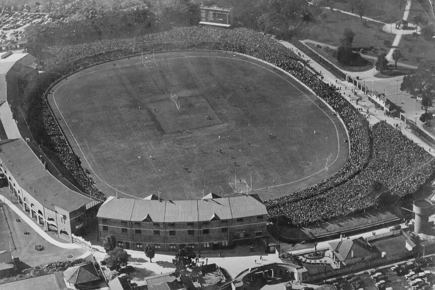 Aerial shot of Adelaide Oval 1966 SANFL grand final