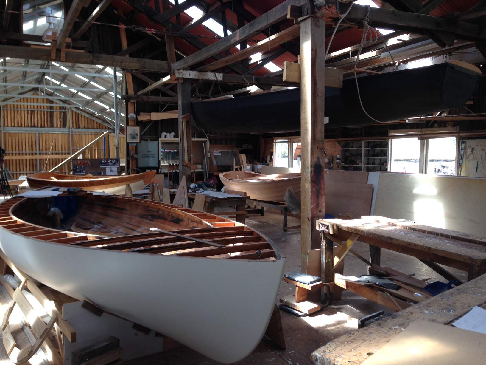 Wooden boat building gets a new lease of life in Tasmania ABC News
